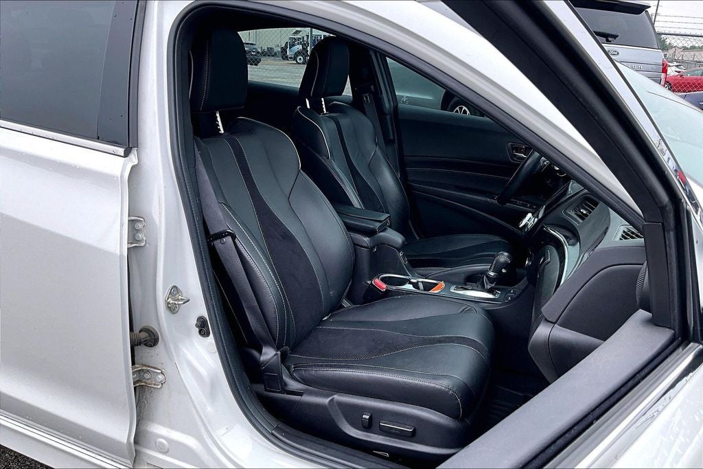 2019 Acura ILX w/Technology/A-Spec Pkg
