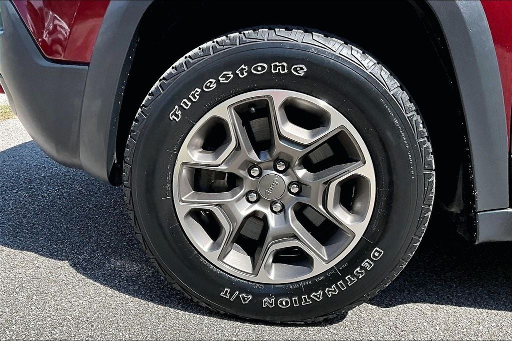 2020 Jeep Cherokee Trailhawk