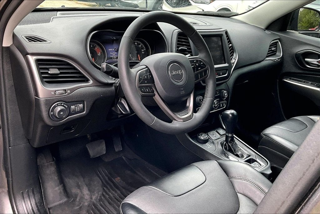 2022 Jeep Cherokee Latitude Lux
