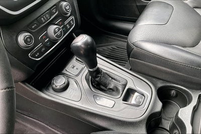 2022 Jeep Cherokee Latitude Lux