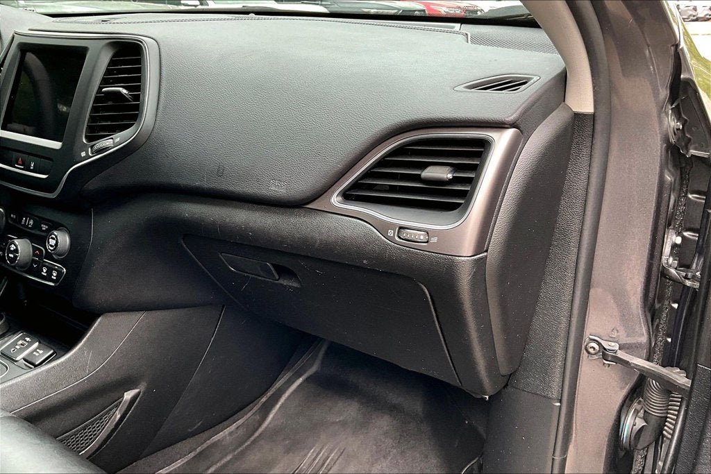2022 Jeep Cherokee Latitude Lux