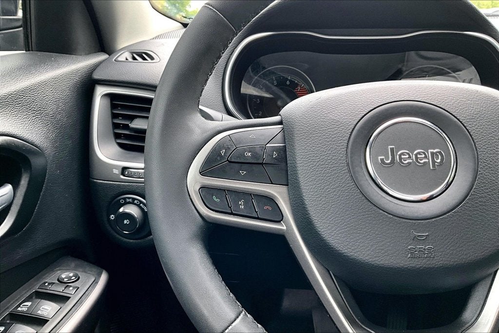 2022 Jeep Cherokee Latitude Lux