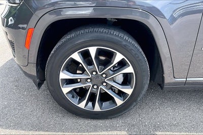 2022 Jeep Grand Cherokee Overland