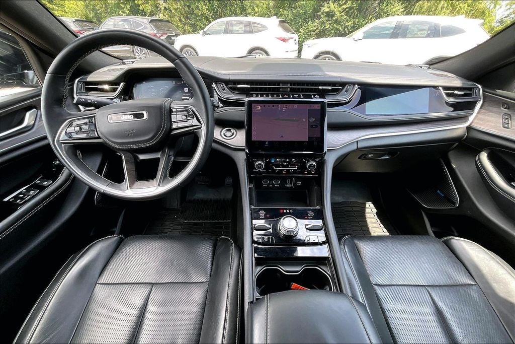2022 Jeep Grand Cherokee Overland