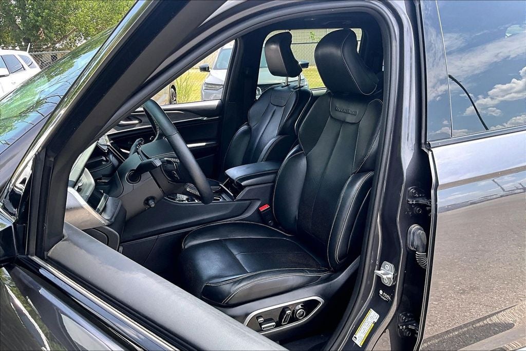 2022 Jeep Grand Cherokee Overland