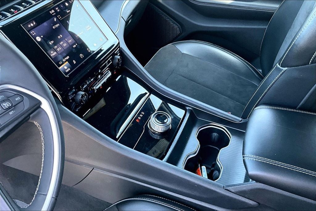 2024 Jeep Grand Cherokee L Altitude