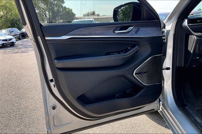 2022 Jeep Grand Cherokee L Overland
