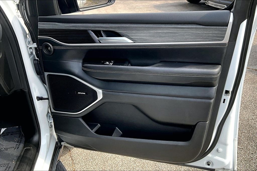 2024 Jeep Wagoneer Series III