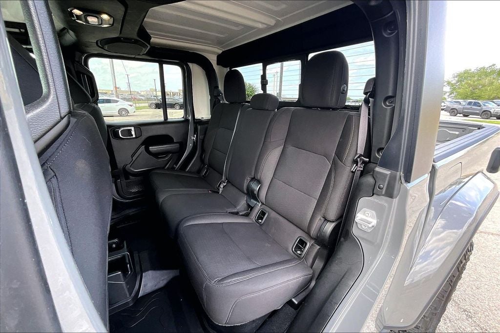 2023 Jeep Gladiator Willys