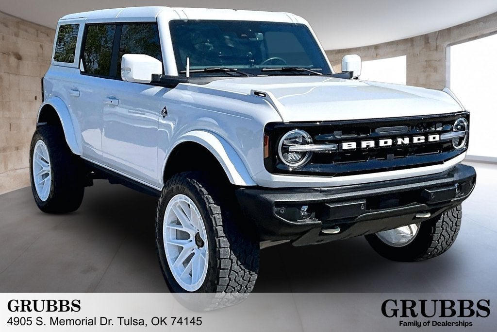 2025 Ford Bronco Outer Banks