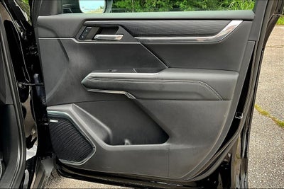 2024 GMC Acadia Elevation