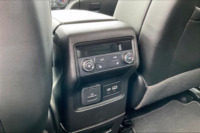 2022 GMC Acadia SLT