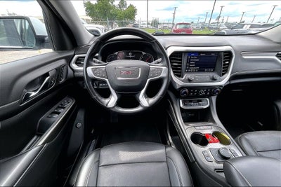 2022 GMC Acadia SLT