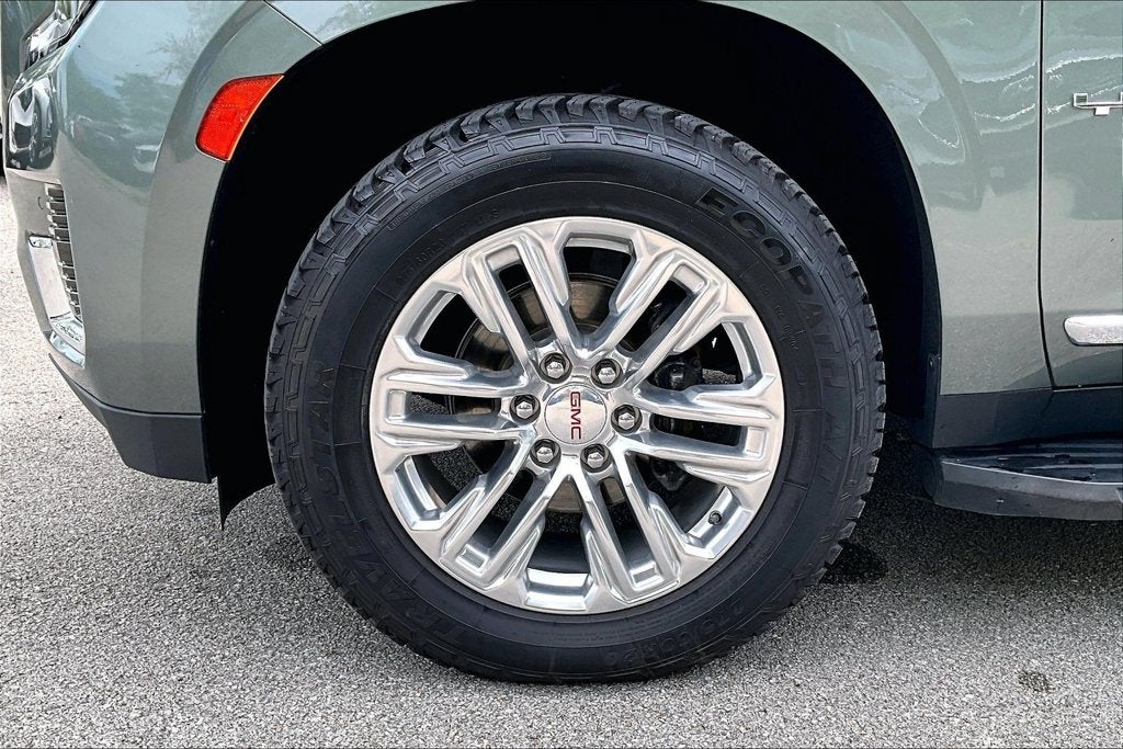 2023 GMC Yukon SLT