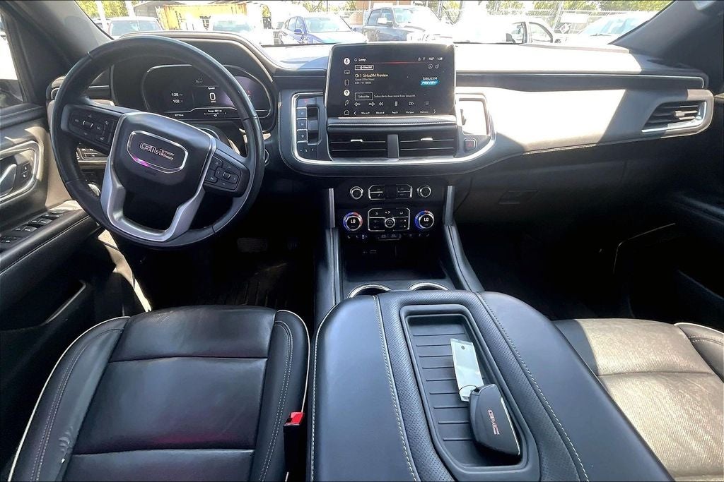 2022 GMC Yukon SLT