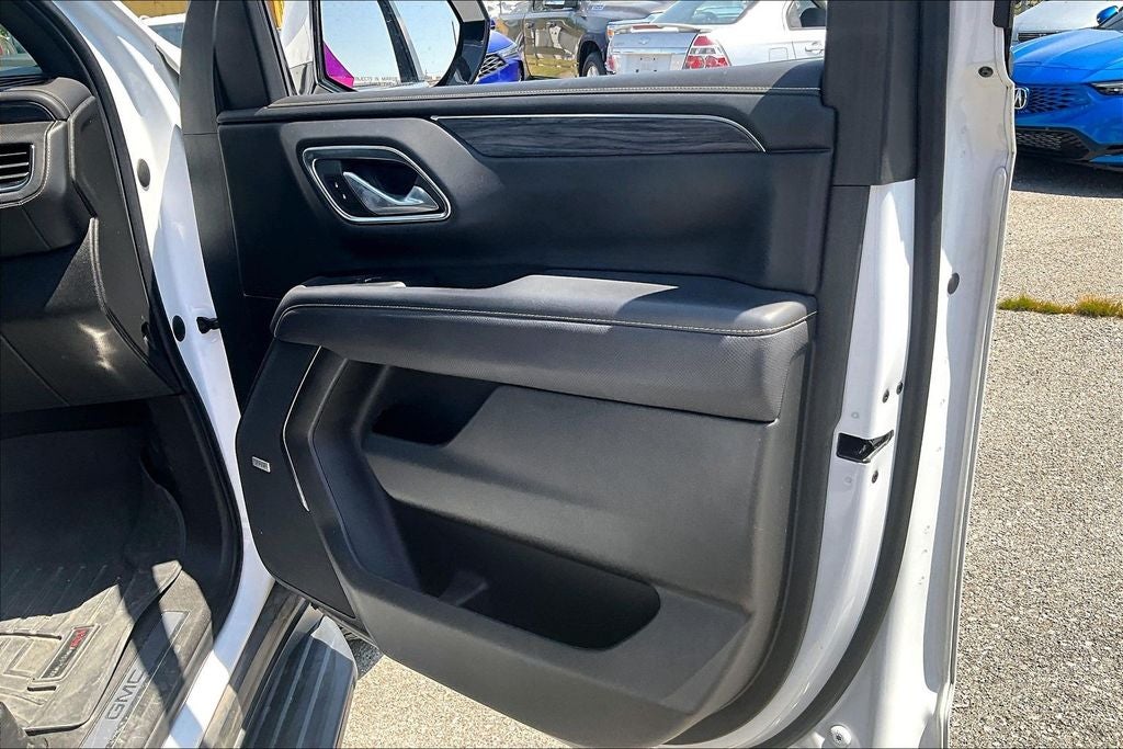 2022 GMC Yukon SLT