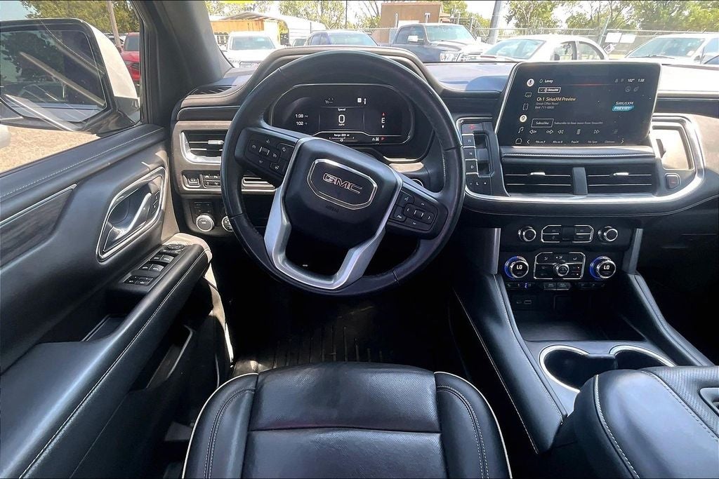 2022 GMC Yukon SLT