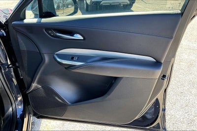 2023 Cadillac XT4 Premium Luxury