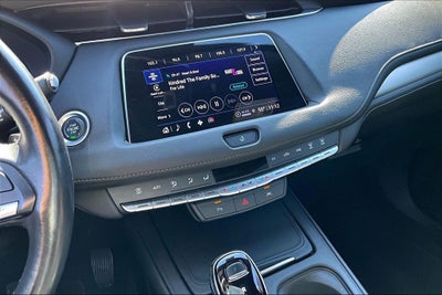 2023 Cadillac XT4 Premium Luxury