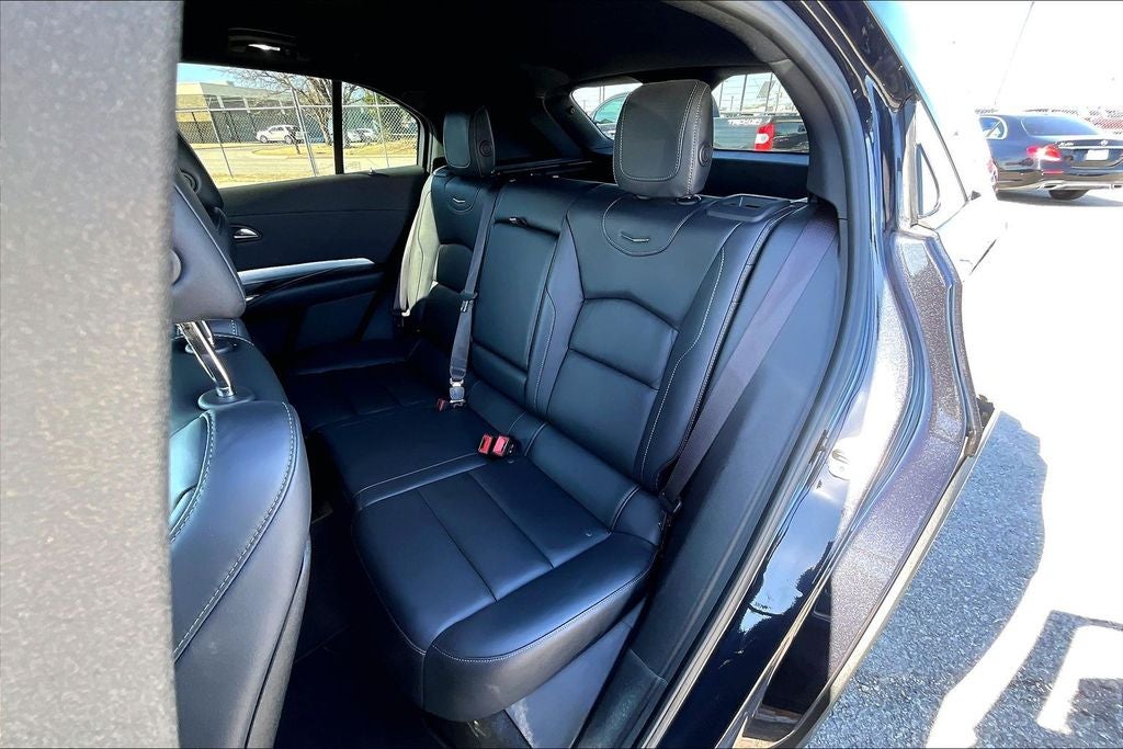 2023 Cadillac XT4 Premium Luxury