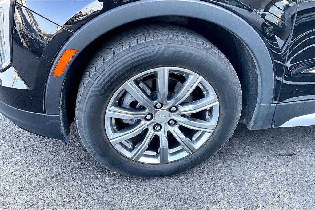 2021 Cadillac XT4 Premium Luxury
