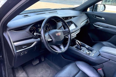 2021 Cadillac XT4 Premium Luxury