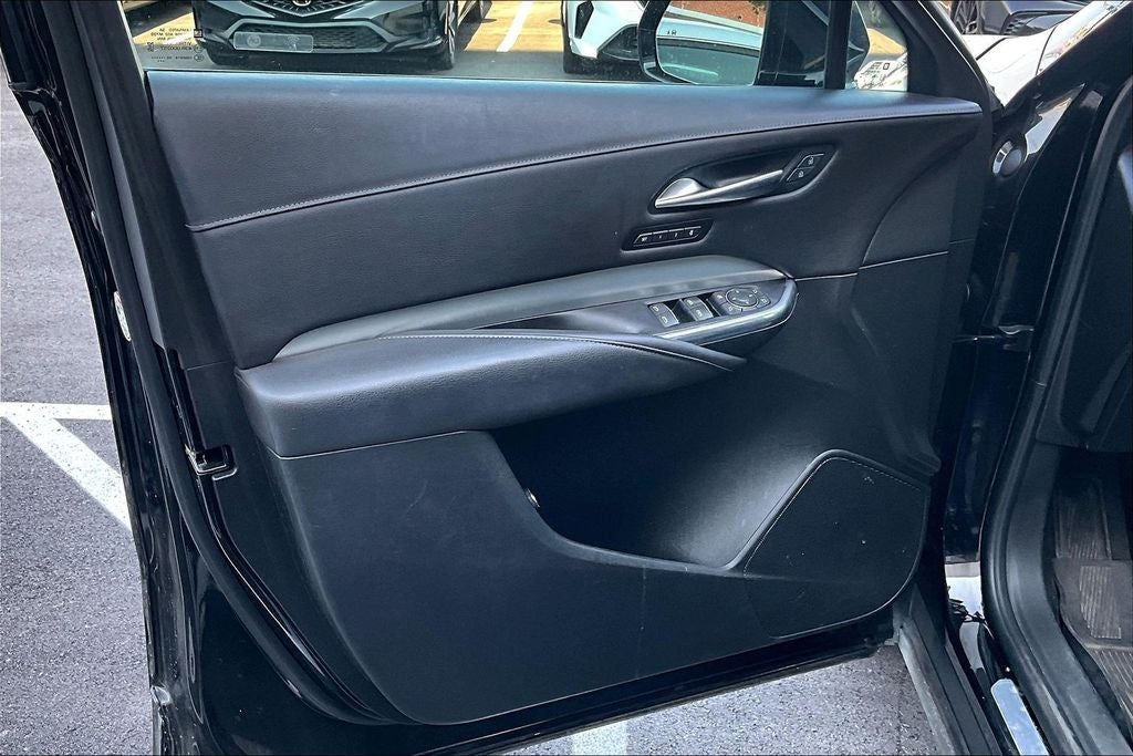 2021 Cadillac XT4 Premium Luxury
