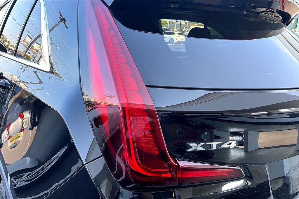 2021 Cadillac XT4 Premium Luxury