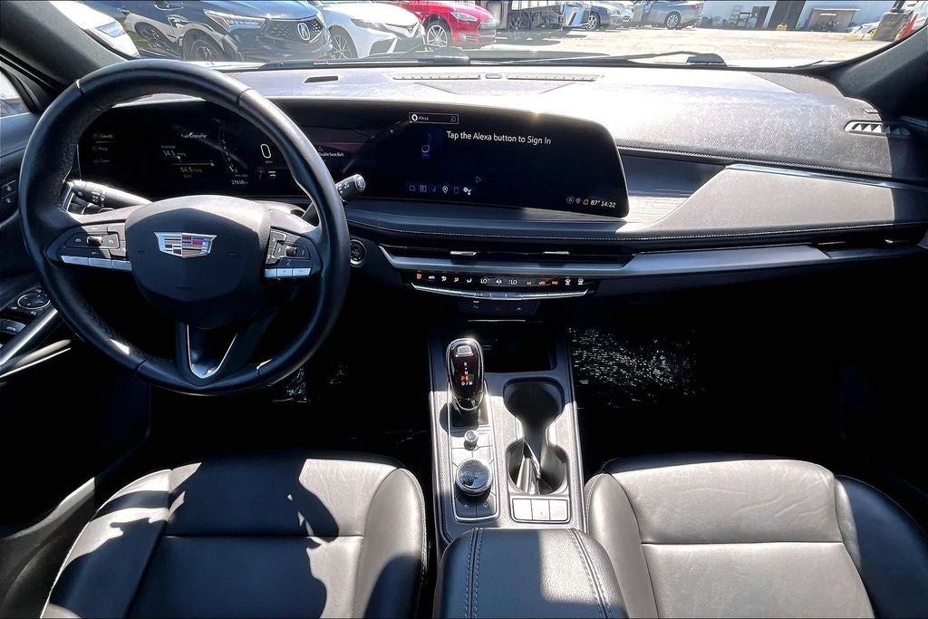 2025 Cadillac XT4 Premium Luxury