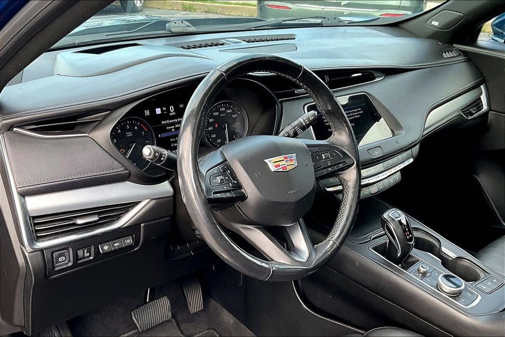 2019 Cadillac XT4 Premium Luxury
