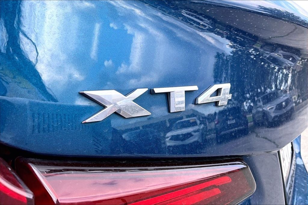 2019 Cadillac XT4 Premium Luxury
