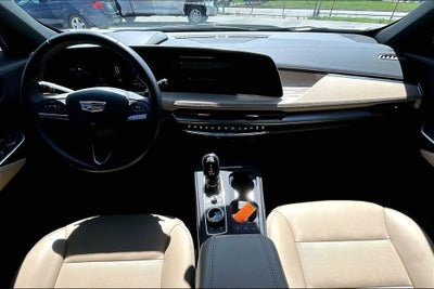 2024 Cadillac XT4 Premium Luxury