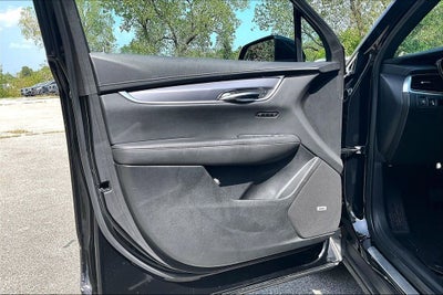 2025 Cadillac XT6 Luxury
