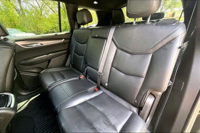 2025 Cadillac XT6 Luxury