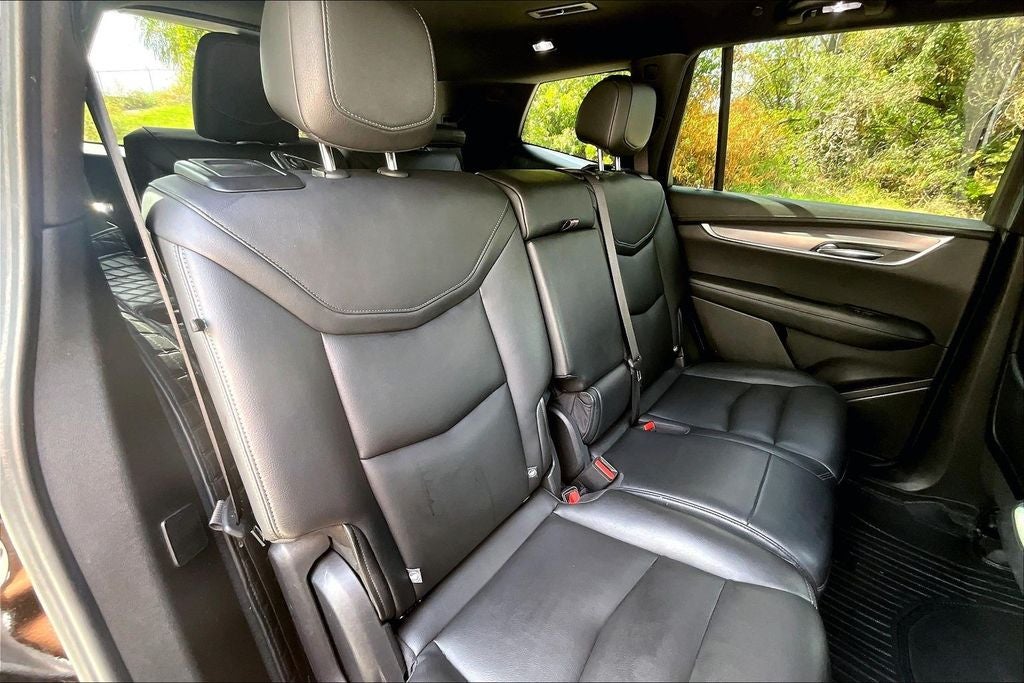 2025 Cadillac XT6 Luxury