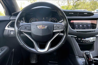 2025 Cadillac XT6 Luxury