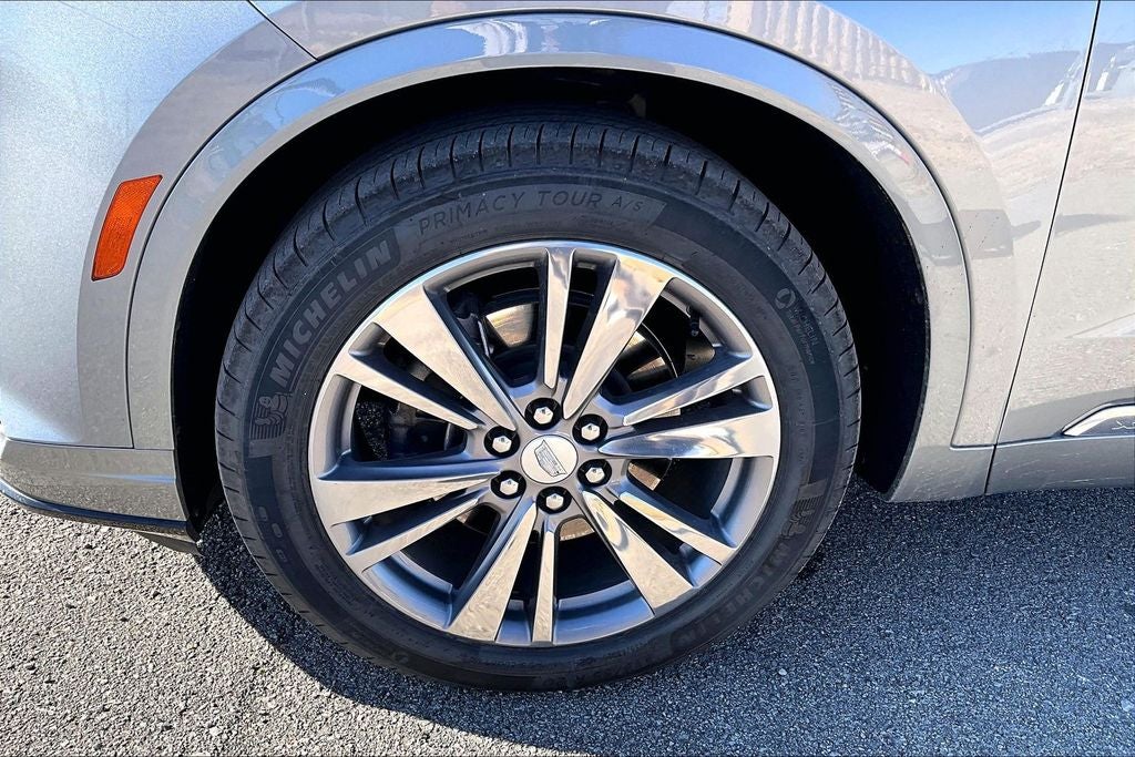 2025 Cadillac XT6 Premium Luxury