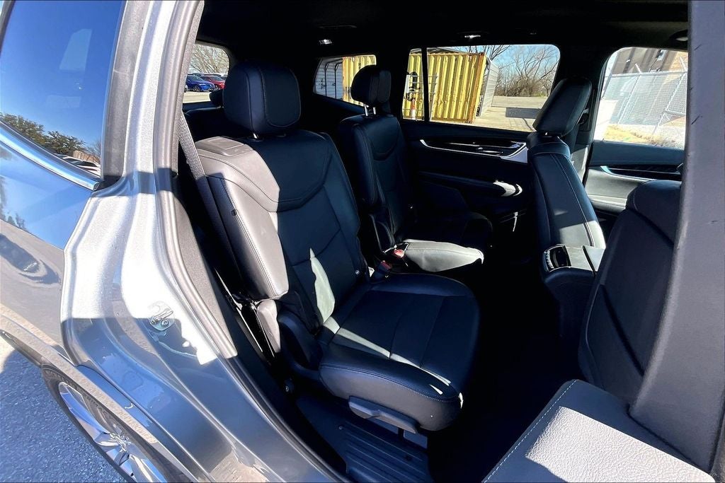 2025 Cadillac XT6 Premium Luxury