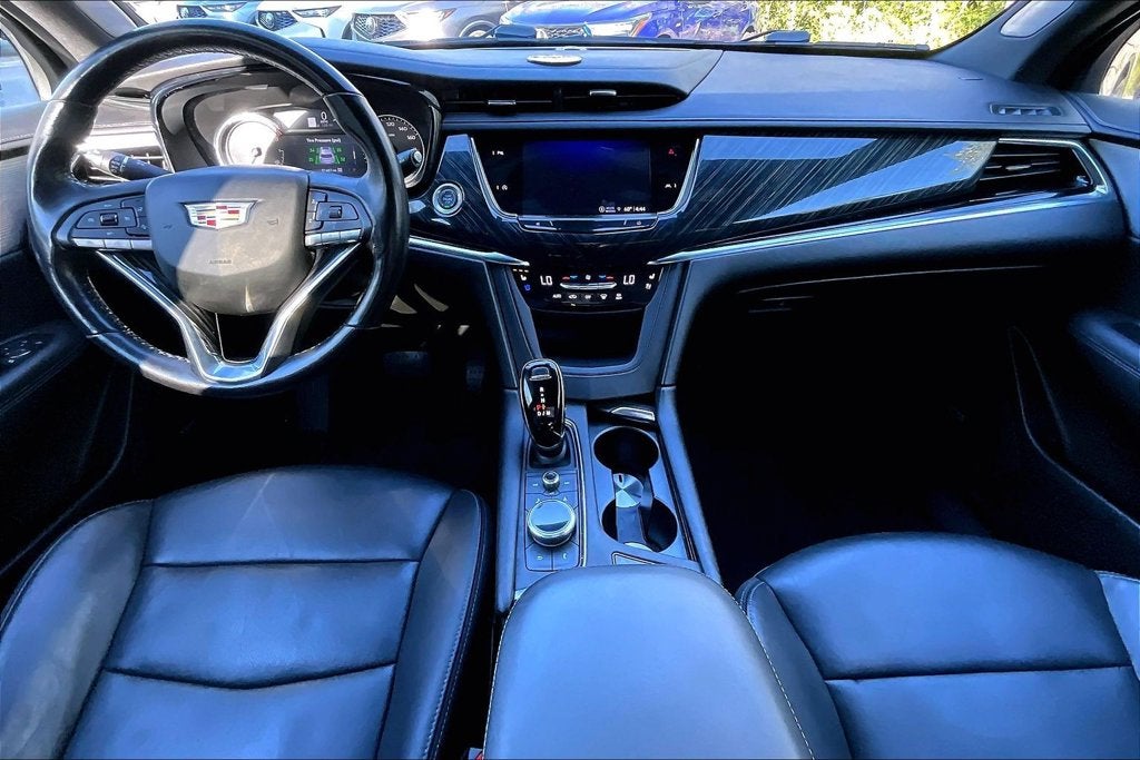 2023 Cadillac XT6 Premium Luxury