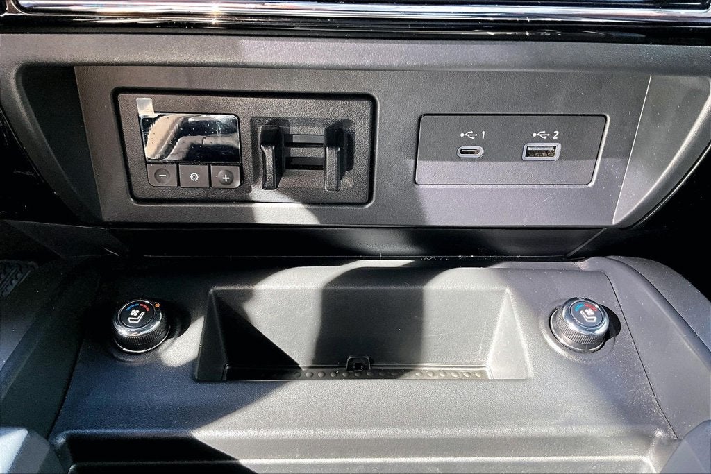 2022 Nissan Titan Platinum Reserve