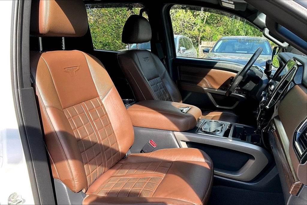 2022 Nissan Titan Platinum Reserve