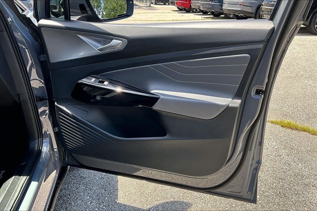 2023 Volkswagen ID.4 Pro S Plus