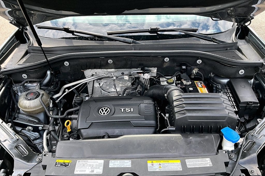 2022 Volkswagen Atlas Cross Sport 2.0T SE w/Technology