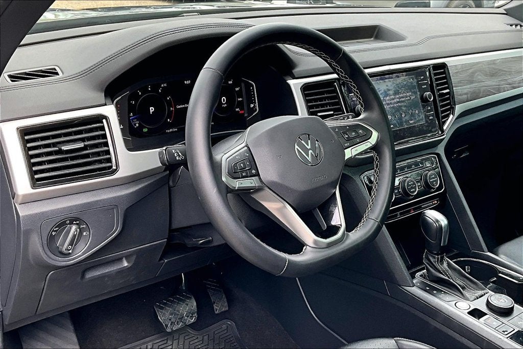 2022 Volkswagen Atlas Cross Sport 2.0T SE w/Technology