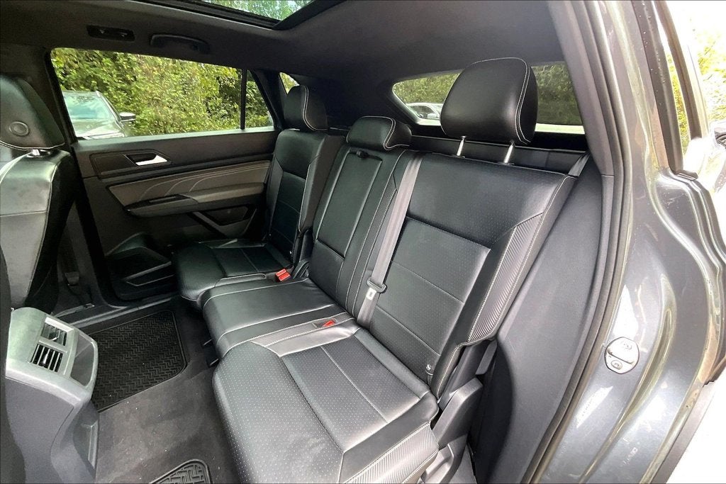 2022 Volkswagen Atlas Cross Sport 2.0T SE w/Technology