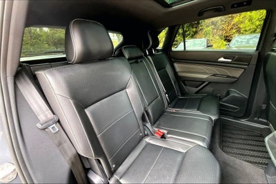 2022 Volkswagen Atlas Cross Sport 2.0T SE w/Technology