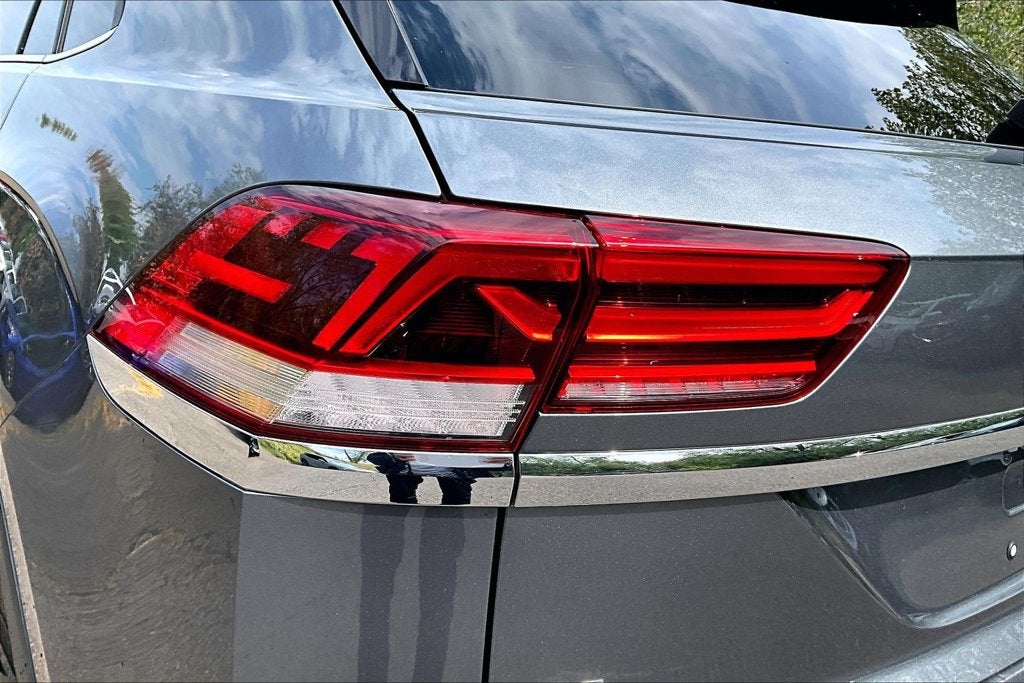 2022 Volkswagen Atlas Cross Sport 2.0T SE w/Technology