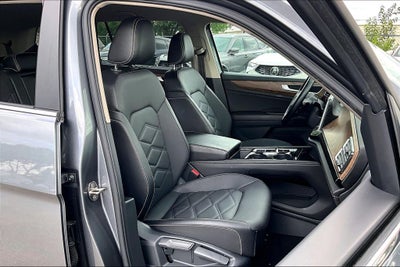 2025 Volkswagen Atlas 2.0T SE w/Technology