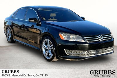2014 Volkswagen Passat 1.8T SE w/Sunroof/Nav
