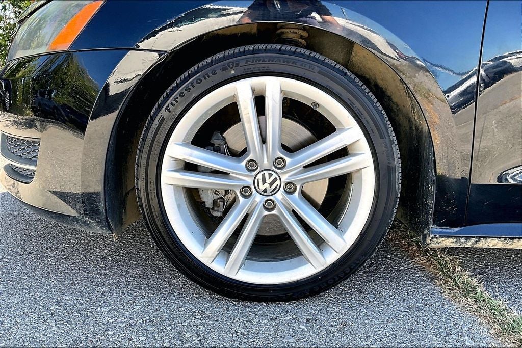 2014 Volkswagen Passat 1.8T SE w/Sunroof/Nav